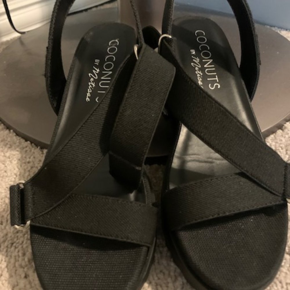 Coconuts by Matisse Black Platform Cubic Sandals Size 8.5